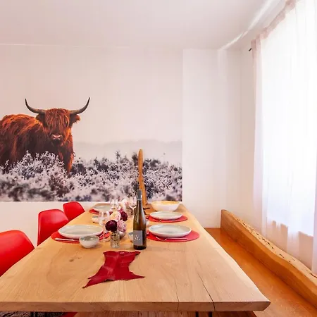 Modern & Spacious For Up To 8 Persons Апартаменти *